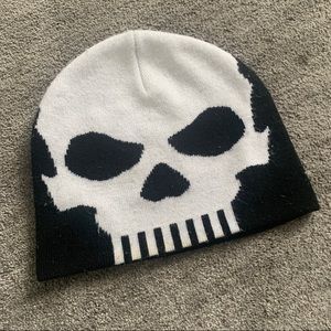 [Sold on Merc] Black Knit Skull Skullcap